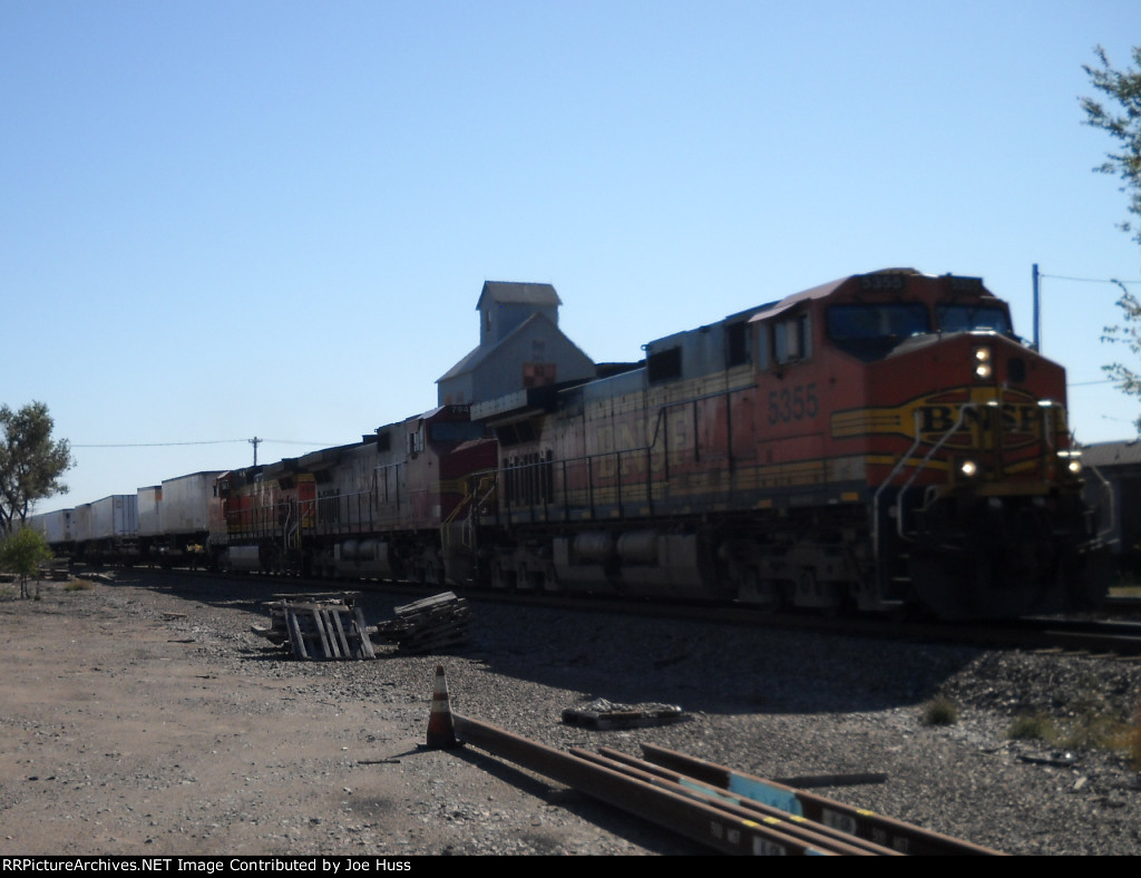 BNSF 5355 West